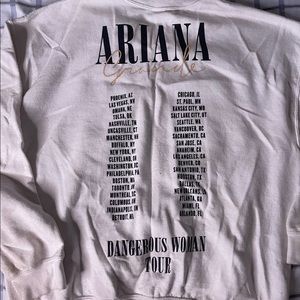 Ariana Grande “Dangerous Woman Tour” Sweater